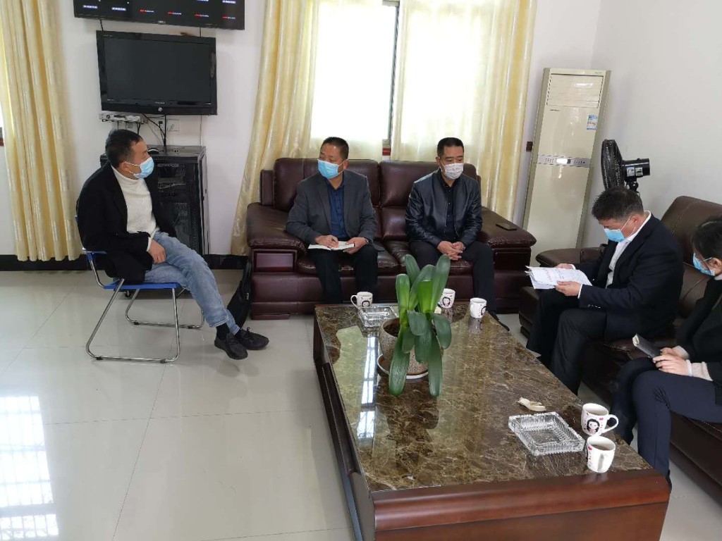 石勇辉企业帮扶