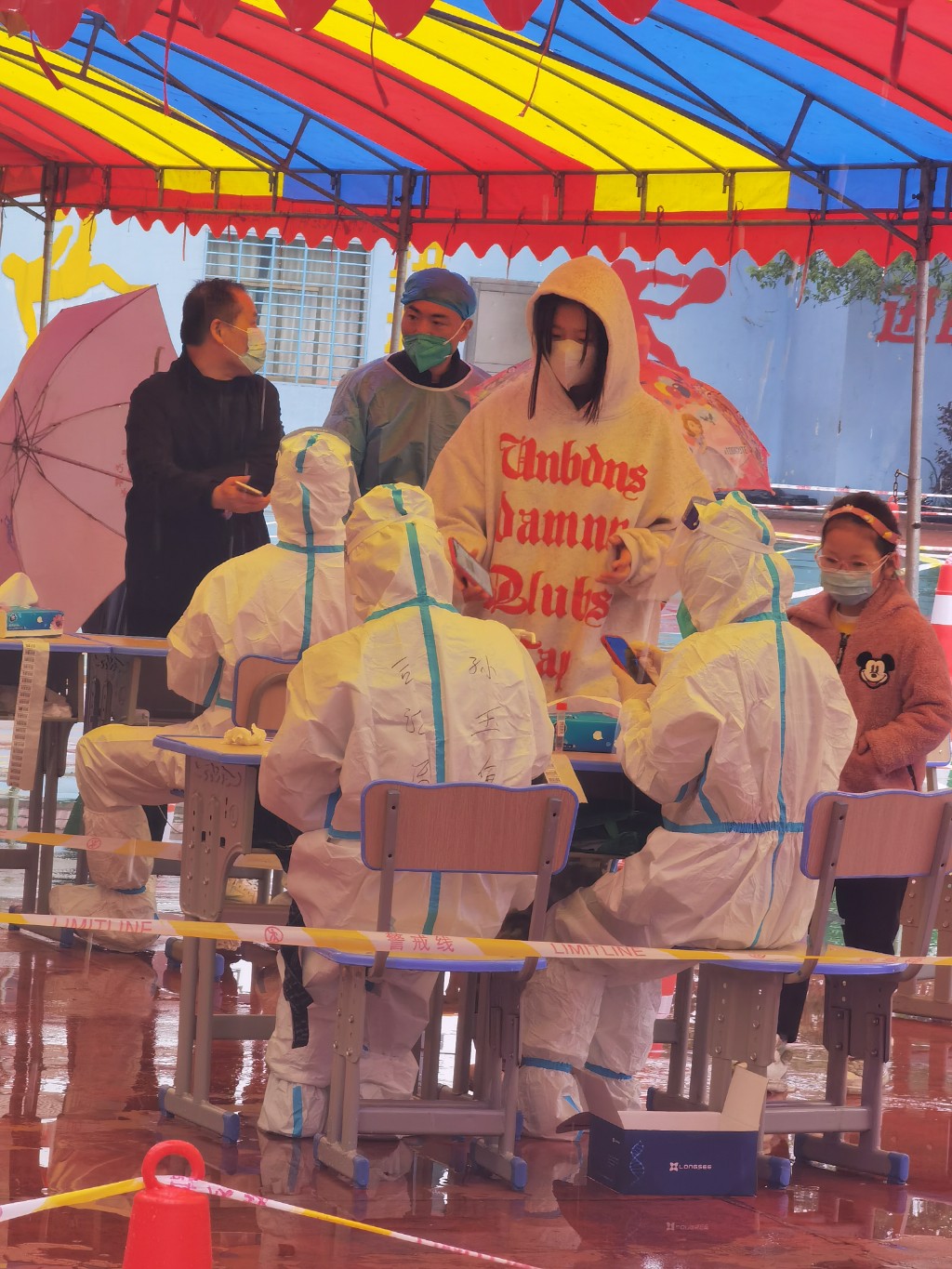 74c531f2fde12091283a40a5e99bc81