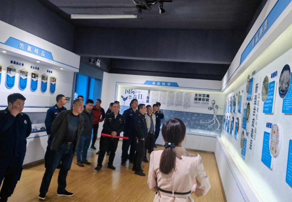 bef6da561a477a48cdc56bd6332a7e08