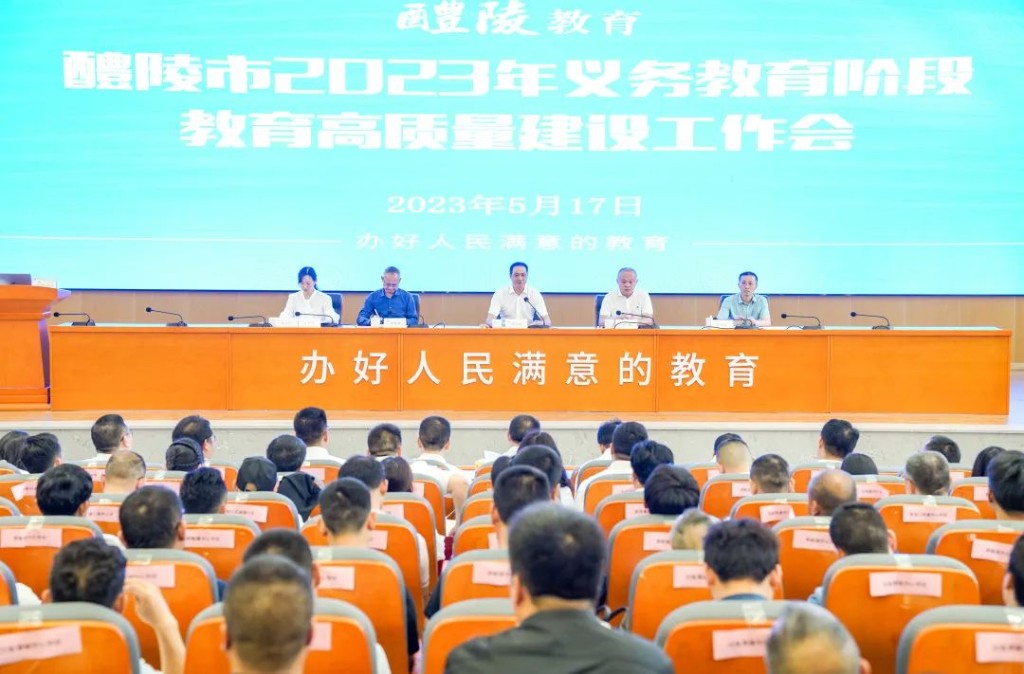 8cadb8b28478b88b3016aee6a3617305