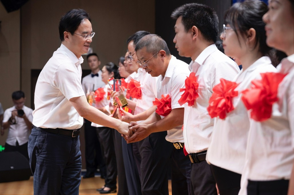 202309111758400257cmzwh